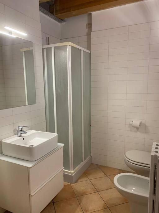 モンツァCasa Annais In Zona Ospedale, Autodromo, Parcoアパートメント エクステリア 写真